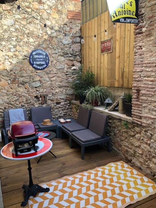 Chez Voltaire Maison Typique Et Son Patio Au Coeur De טוייר מראה חיצוני תמונה